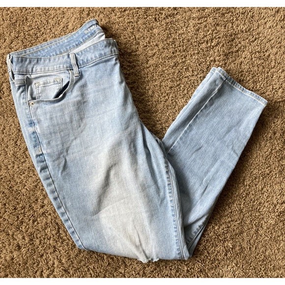 Old Navy Jeans Women's Size: 18 Low Rise Rockstar Super Skinny Light Blue Denim - Picture 13 of 14